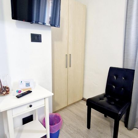 Vela Bianca H & R Hotel Diano Marina Bilik gambar