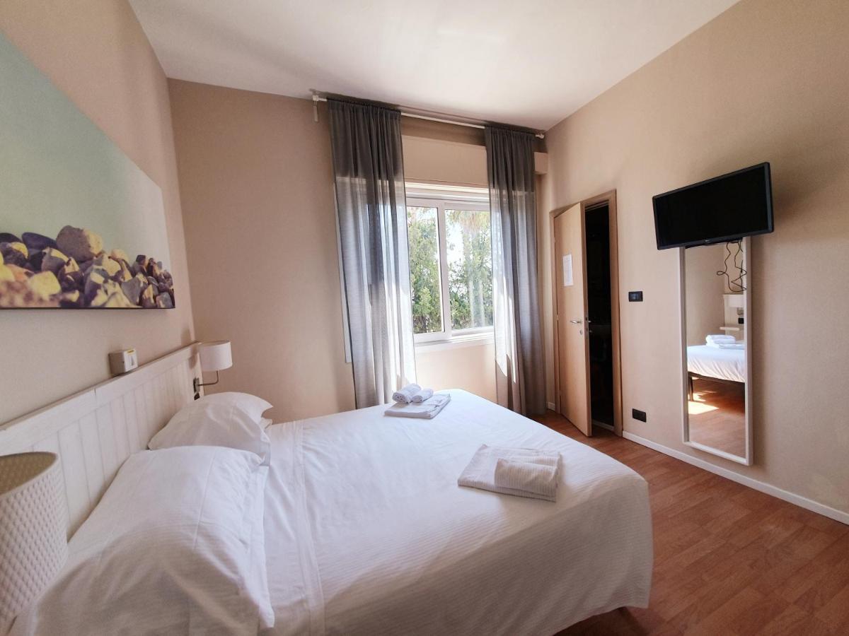 Vela Bianca H & R Hotel Diano Marina Luaran gambar