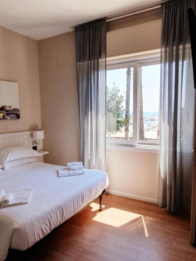 Vela Bianca H & R Hotel Diano Marina Luaran gambar