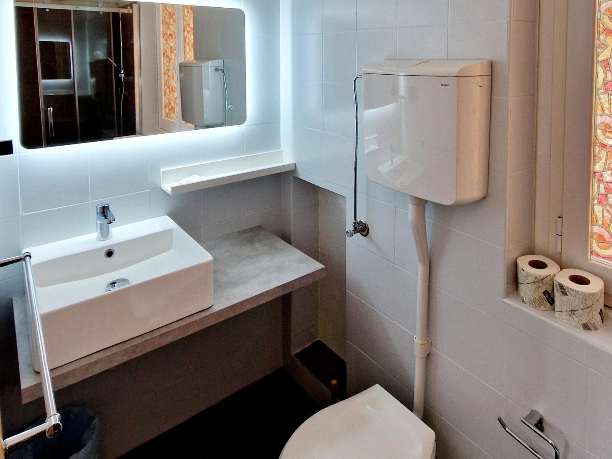 Vela Bianca H & R Hotel Diano Marina Bilik gambar
